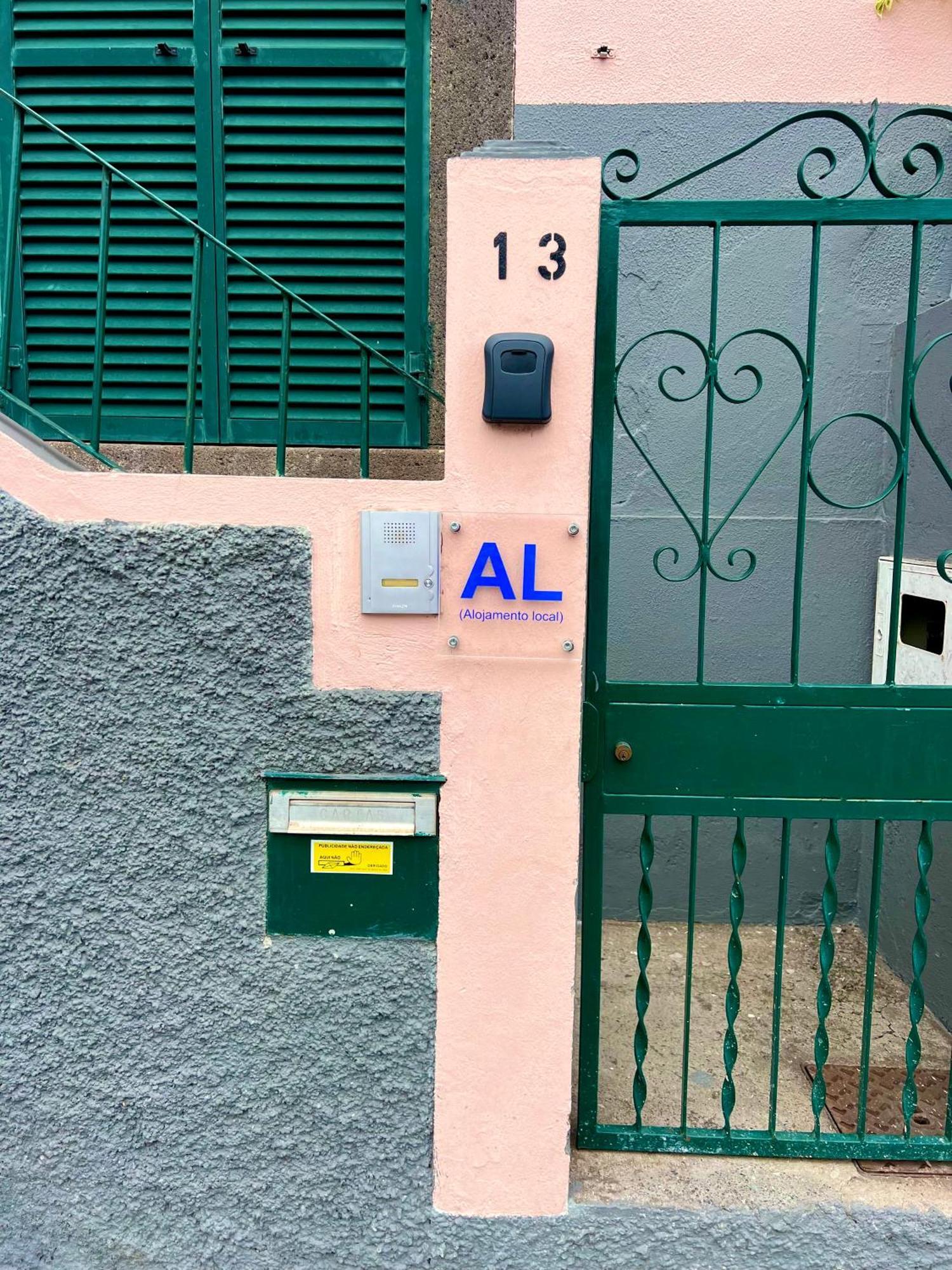 דירות Câmara de Lobos Anchor House מראה חיצוני תמונה